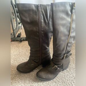 SO Authentic American Heritage tall brown riding boots. Size 8.5.